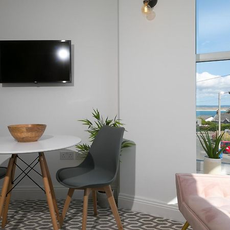 Seabreeze 3 - Seaview & Parking Apartment St Ives Екстериор снимка